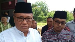 Akisropi Ayub dan Baikuni Anwar Mathir